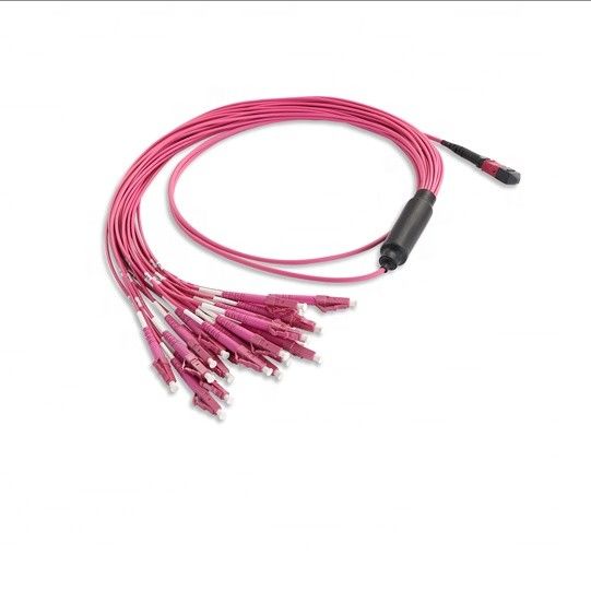 Tipo fêmea polaridade do conector fêmea do cabo da fuga do cabo de remendo da fibra ótica de OM4 MMF MPO de B